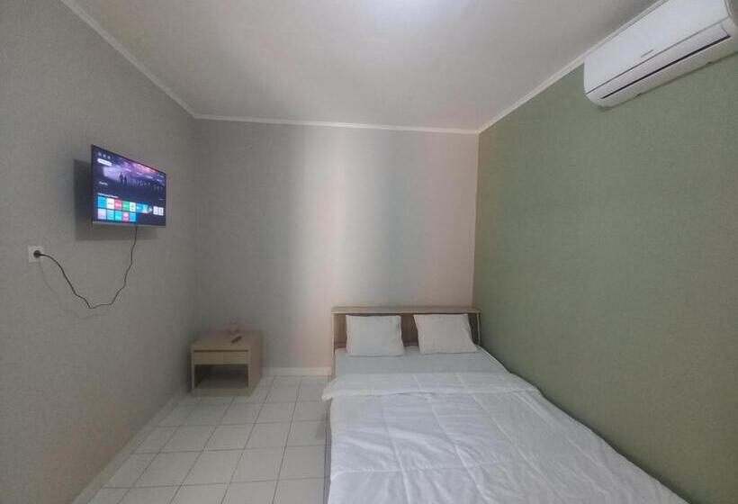 בית מלון כפרי Spot On 92415 Bima House Syariah