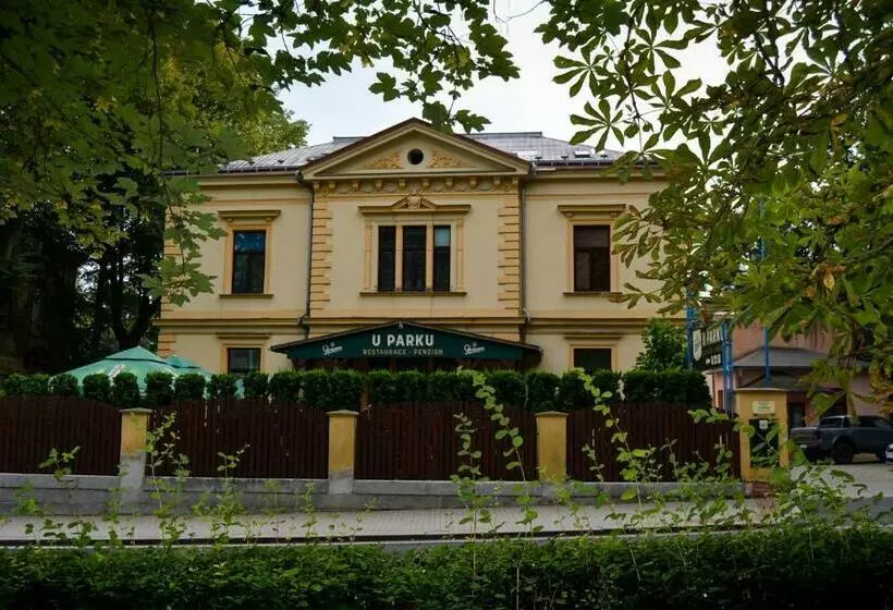 Majatalo Penzion U Parku
