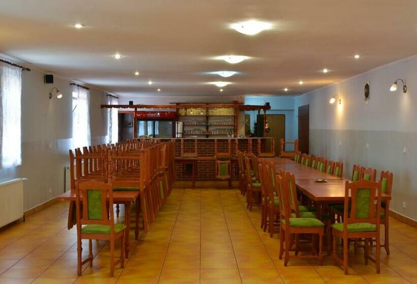 膳宿费 Penzion U Parku