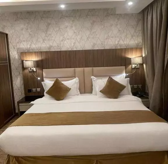 فندق دان الذهبي