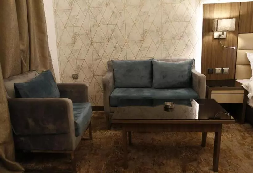 فندق دان الذهبي