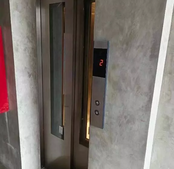 Retkeilymaja Ramos Hello Stay Cebu