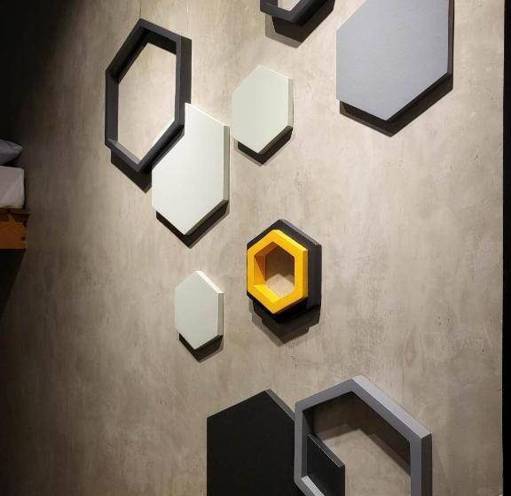 Schronisko Ramos Hello Stay Cebu