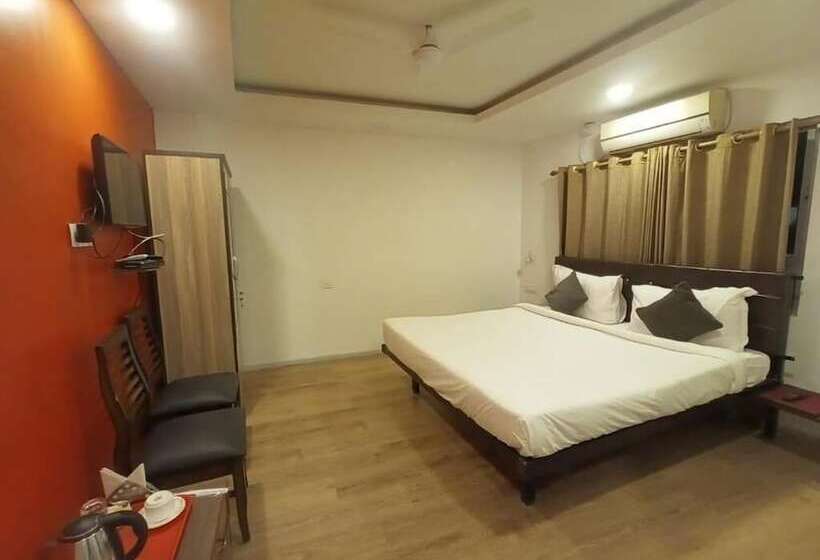 هتل Grand Majesty