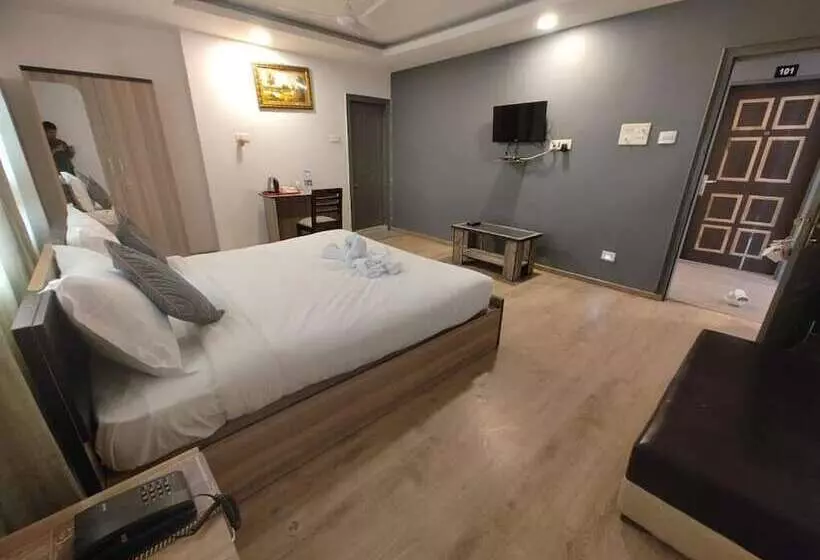 Hotelli Grand Majesty