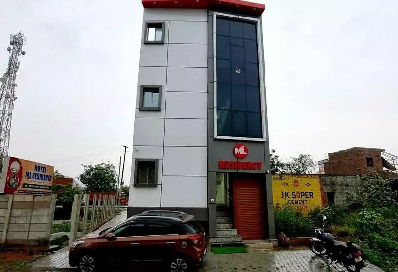 Hotelli Oyo 81090  Mi Residency