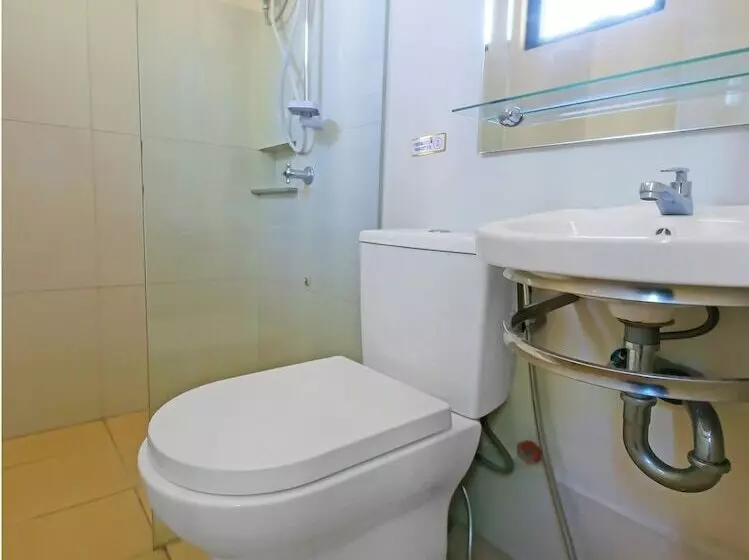 هتل Loveness Apartelle