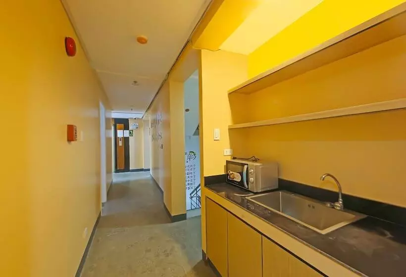 هتل Loveness Apartelle