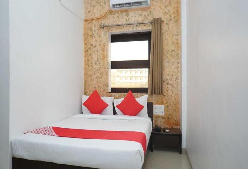 Hotell Oyo Flagship 81100  Sai Lodging