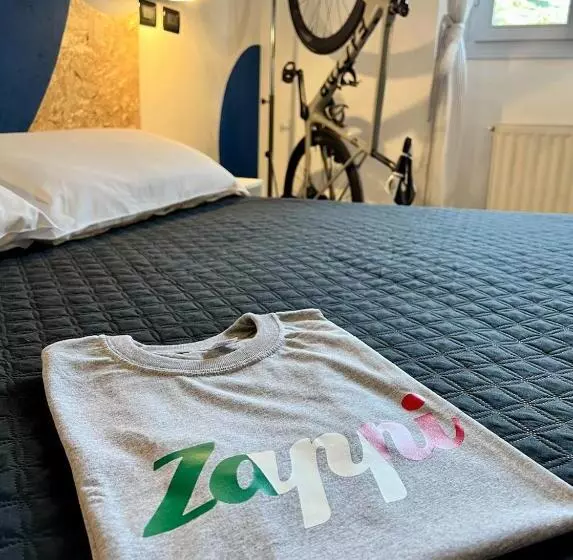 ホテル Zappi Cycling