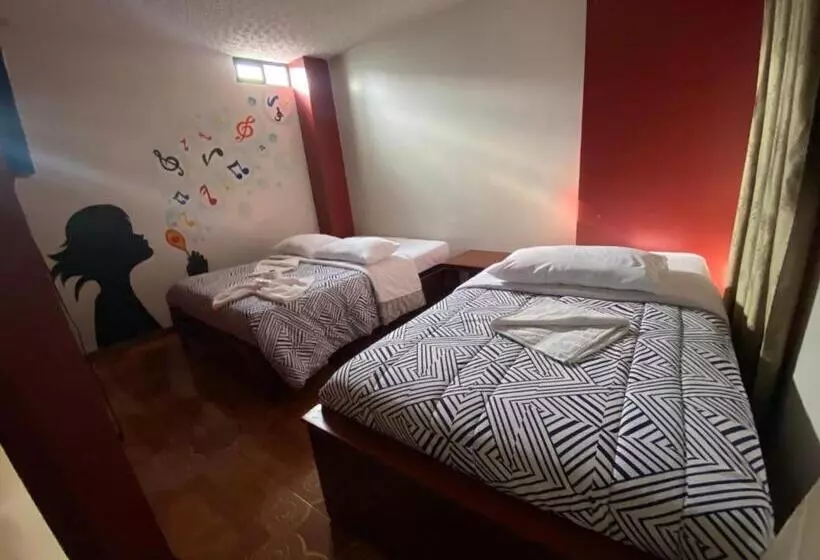 پانسیون Hostal Mollitiam