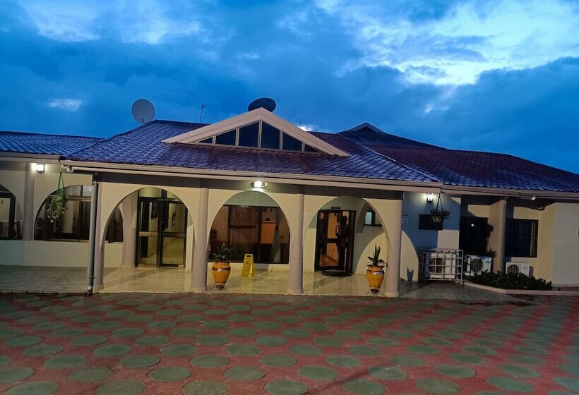 בית מלון כפרי Prestige Guesthouse ,ksi