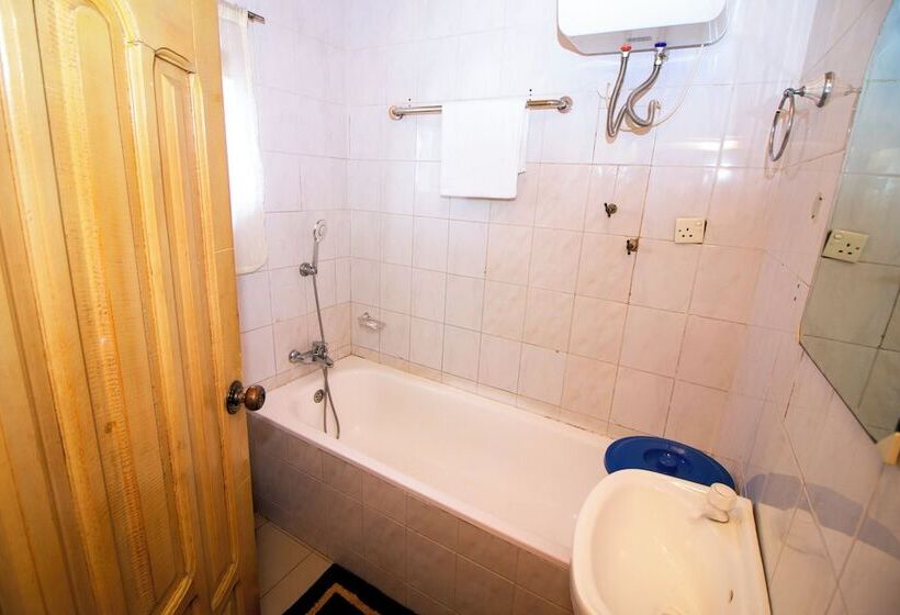 בית מלון כפרי Prestige Guesthouse ,ksi