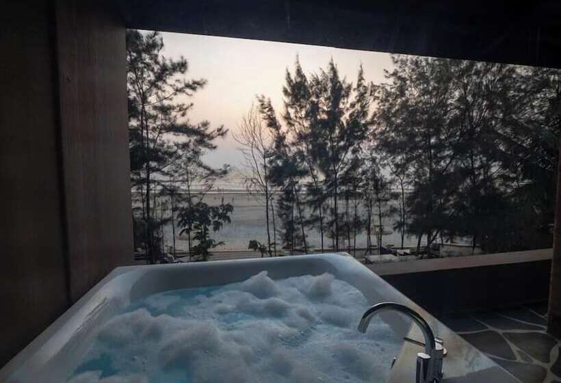 Отель Red Thread Morjim