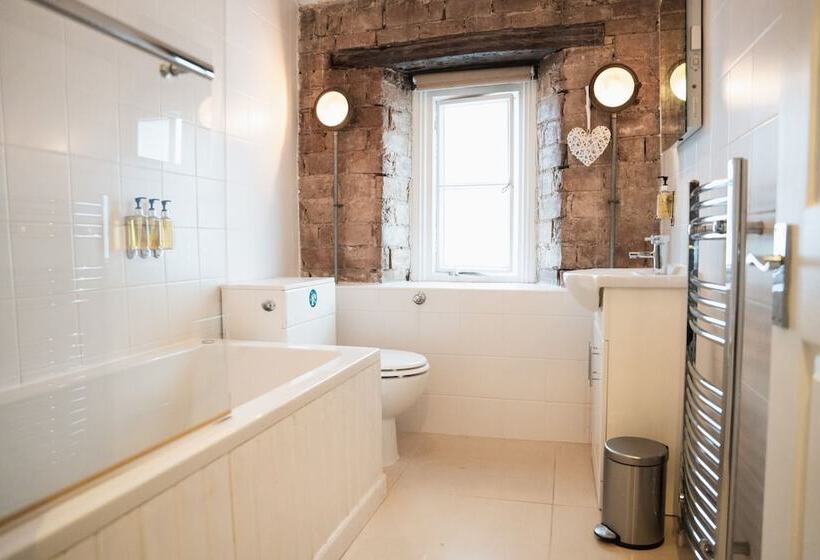 فندق The George Inn Wedmore