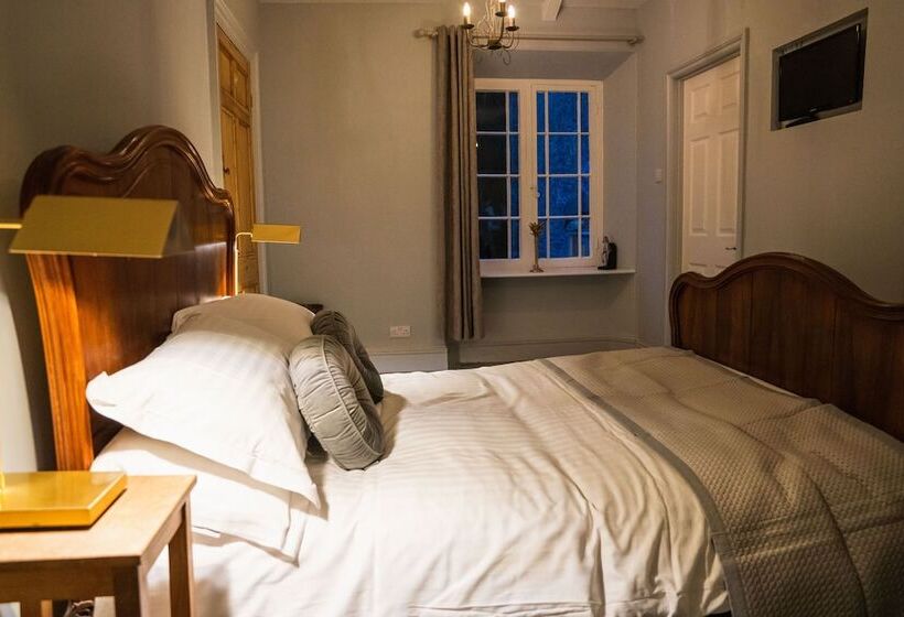 فندق The George Inn Wedmore