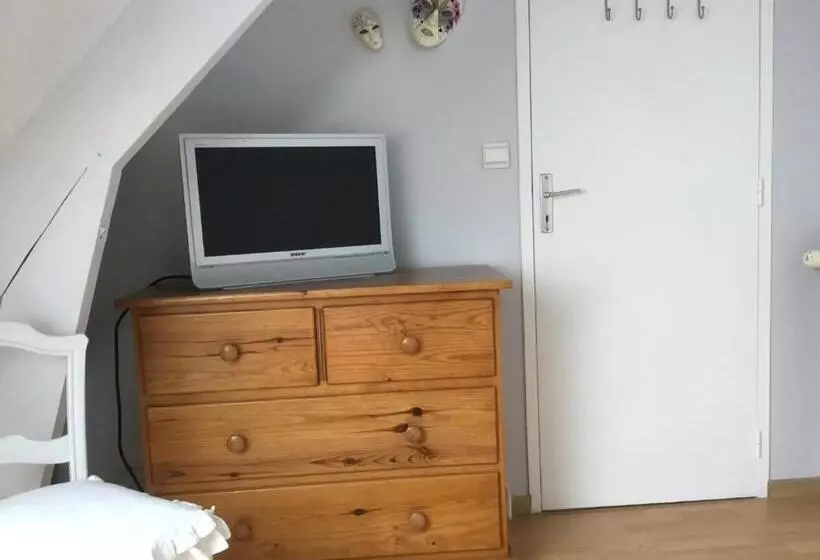 Aamiaismajoitus (B&B) B And B Chambres D’hôtes 24 H Du Mans Et Le Mans Classic