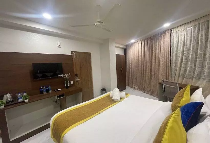 ホテル Eagle Grand