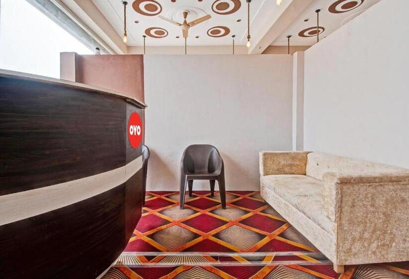 فندق Oyo Flagship 81034 Star Cham