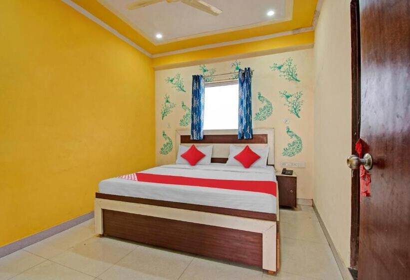 فندق Oyo Flagship 81034 Star Cham