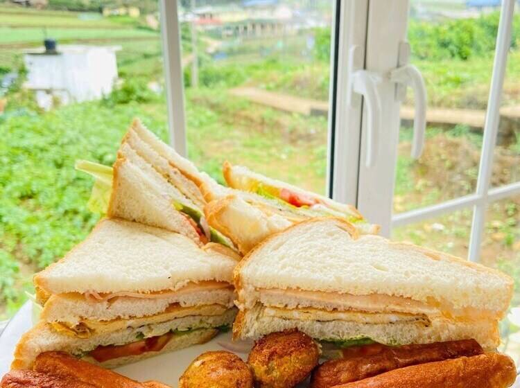 Пансион Misty Wood Cottage