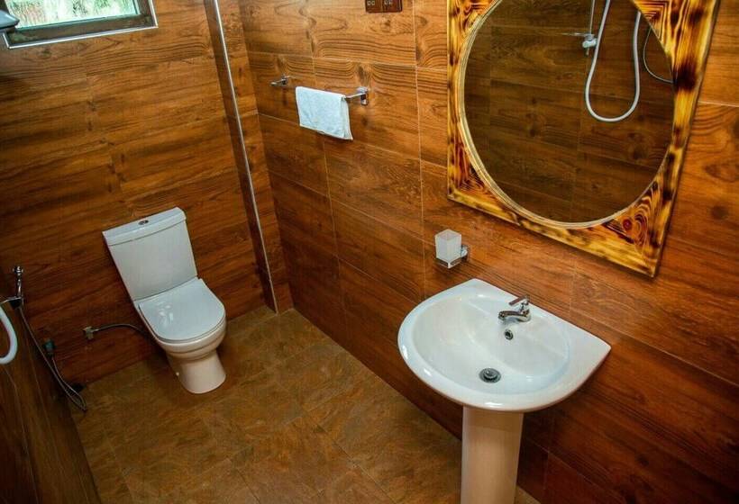 Пансион Misty Wood Cottage