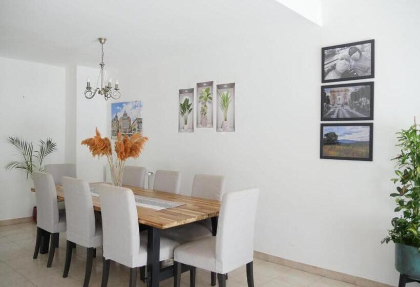 تختخواب و صبحانه Private