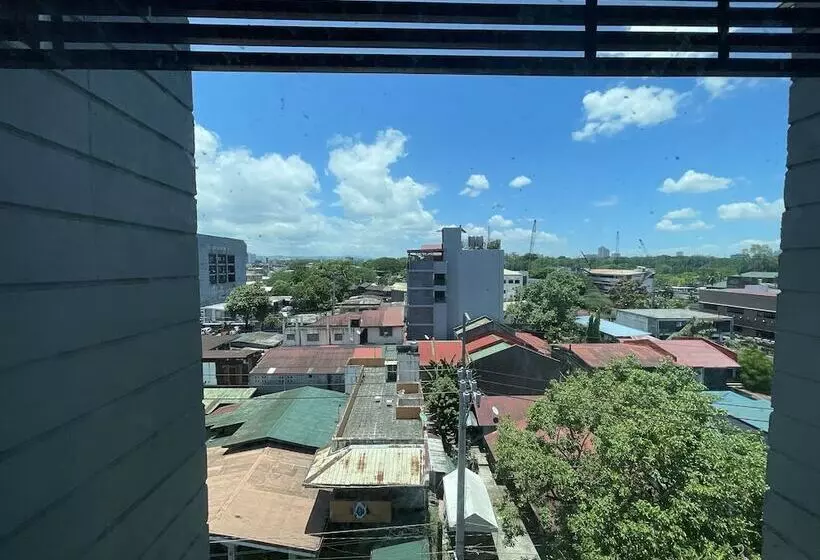 H Plus Hotel Powered By Cocotel