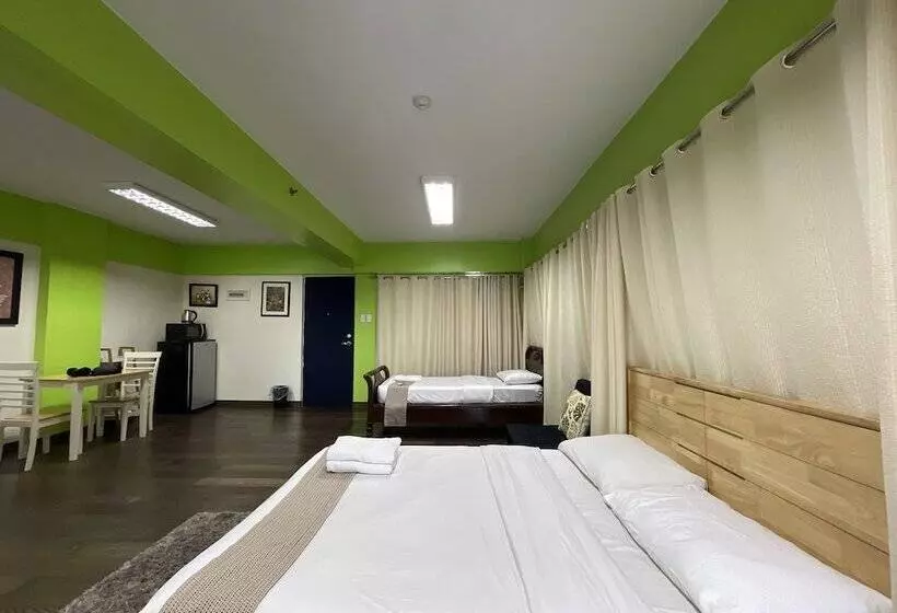 H Plus Hotel Powered By Cocotel