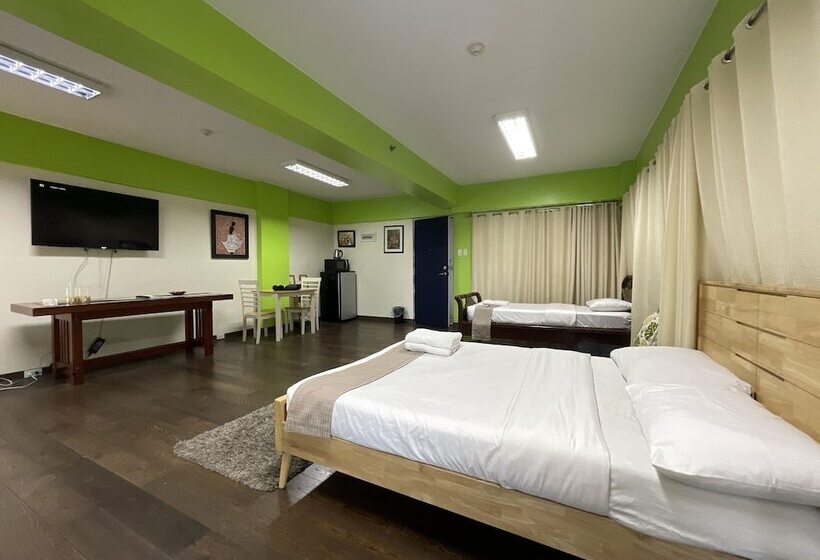 H Plus Hotel Powered By Cocotel