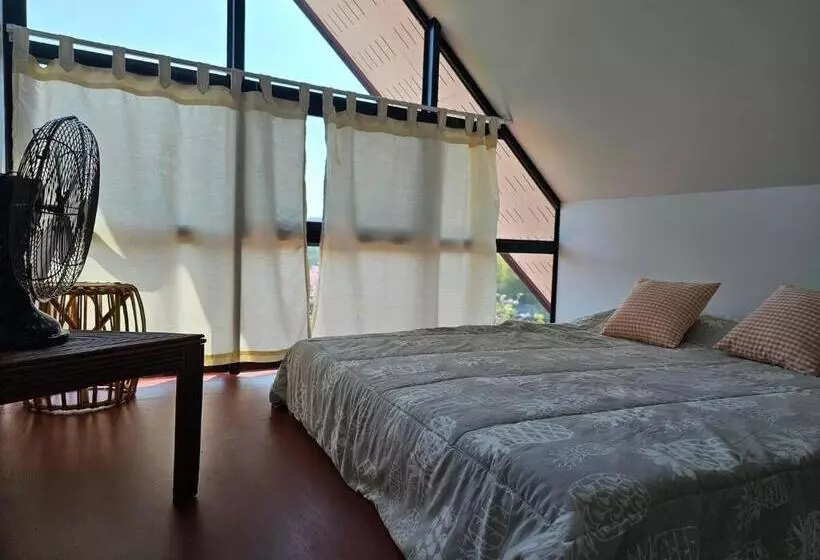 ホテル ไร่ปาริชาติ