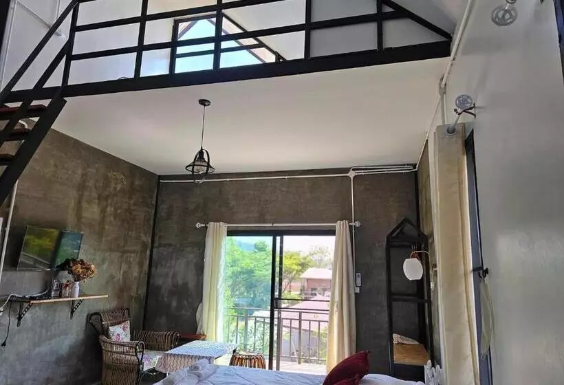 ホテル ไร่ปาริชาติ