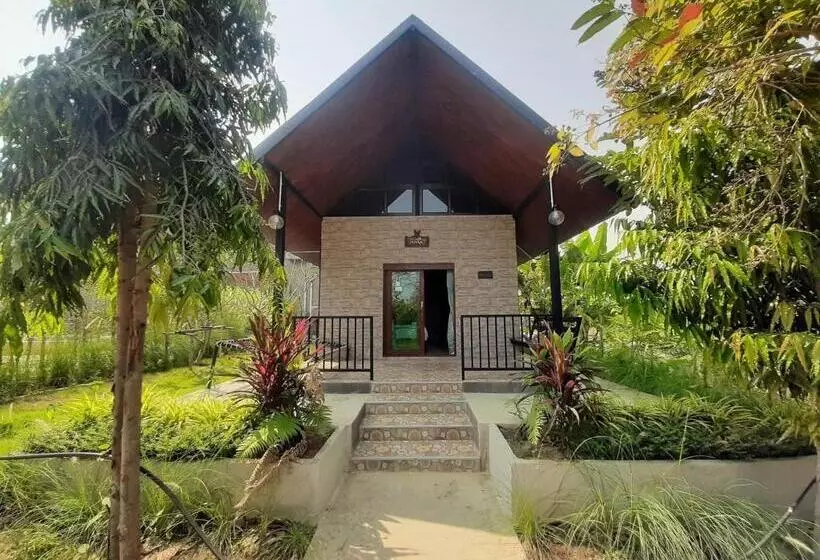 ホテル ไร่ปาริชาติ