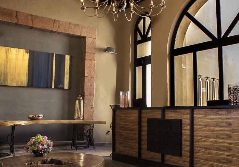 هتل Plaza De Armas