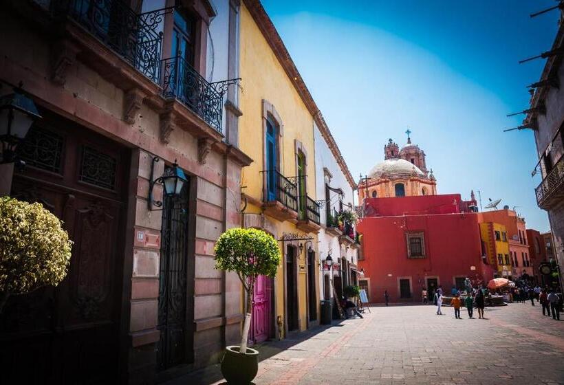 هتل Plaza De Armas