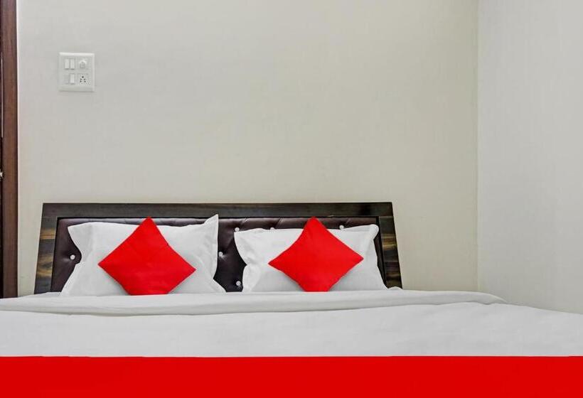 Hotel Pop 81028 Paradise Stay