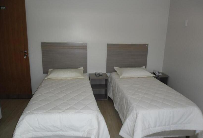 酒店 Rancho Alegre Palace