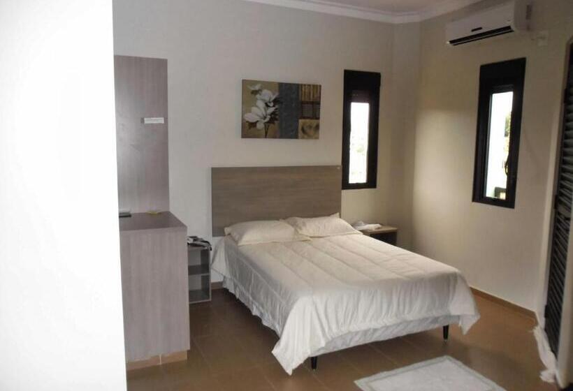 酒店 Rancho Alegre Palace