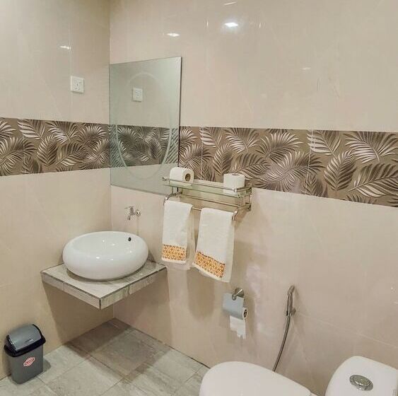 پانسیون Sands Garden