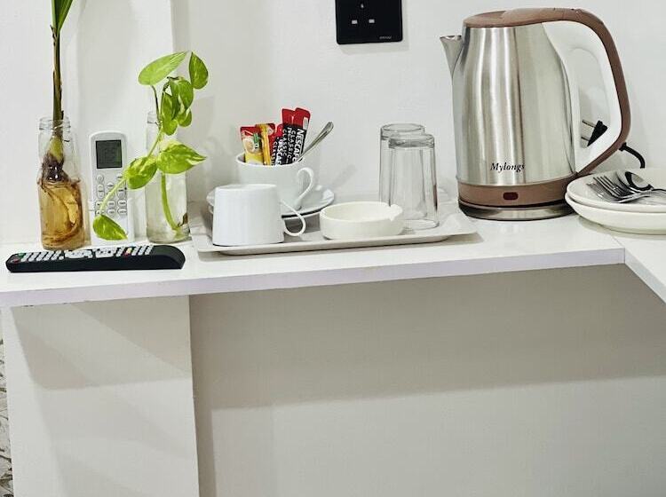 پانسیون Sands Garden