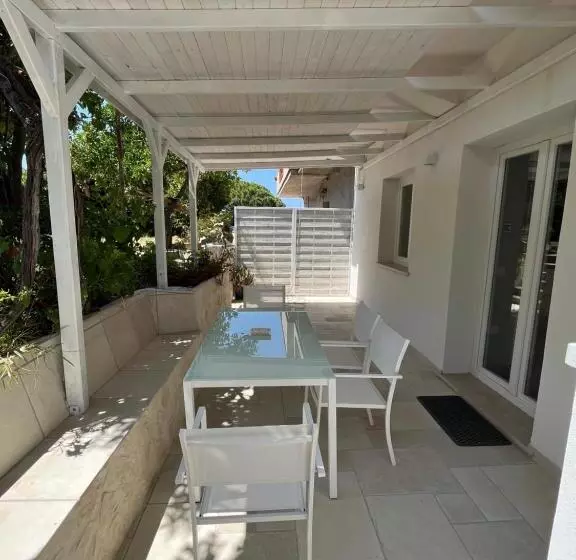 Aamiaismajoitus (B&B) Aurantia   Mediterranean Tale