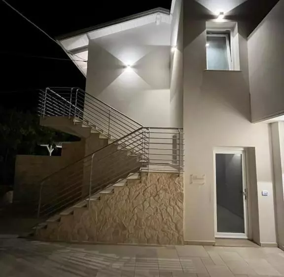 Aamiaismajoitus (B&B) Aurantia   Mediterranean Tale