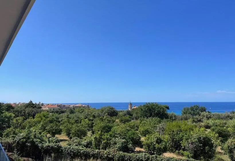 Aamiaismajoitus (B&B) Aurantia   Mediterranean Tale