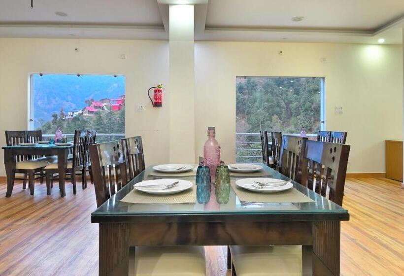 Hotel Dhanolti View By La Riqueza Welcome New Year With Fresh Snowfall