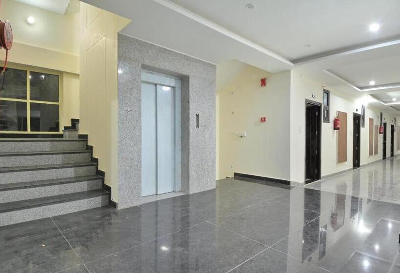 Hotel Dhanolti View By La Riqueza Welcome New Year With Fresh Snowfall