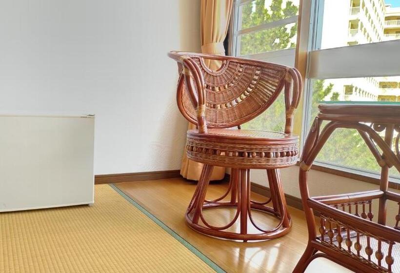 Отель Esperanza Resort Atami エスペランサリゾート熱海