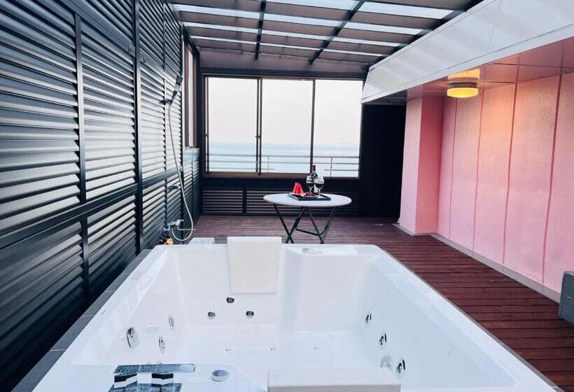 Отель Esperanza Resort Atami エスペランサリゾート熱海