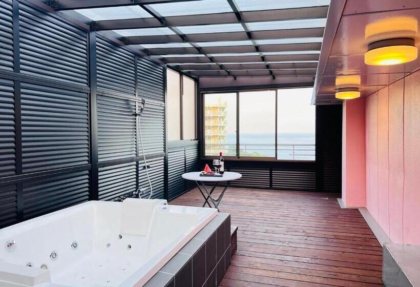 Отель Esperanza Resort Atami エスペランサリゾート熱海