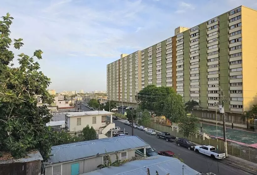 هتل La Calma Poshtel