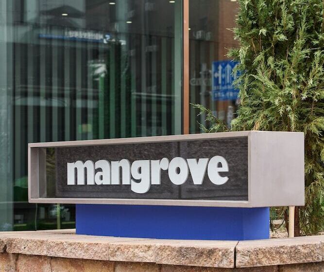 בית מלון כפרי Mangrove Sinseol